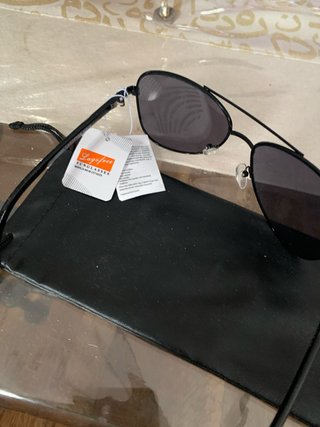 Gafas de sol aviador negras y plateadas