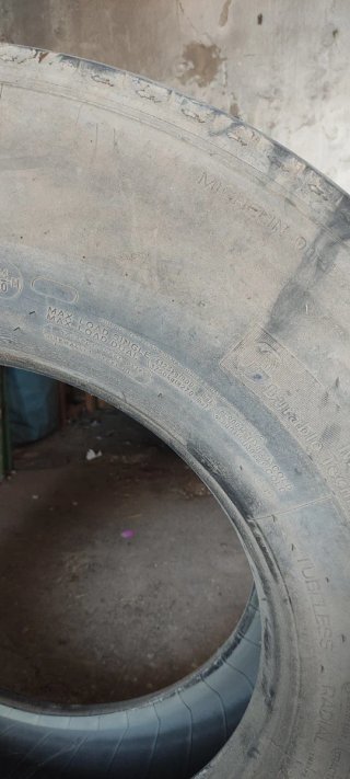 Neumático Camión Usado Michelin