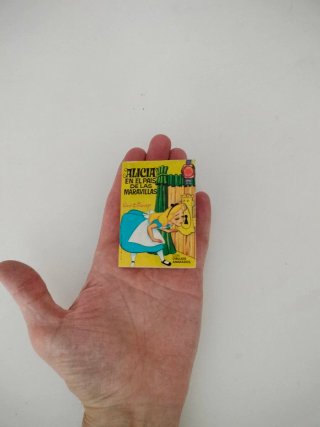 Mini libro Alicia en el País de las Maravillas