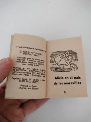 Mini libro Alicia en el País de las Maravillas
