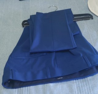 Traje de hombre azul