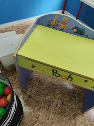 Escritorio infantil madera Pooh