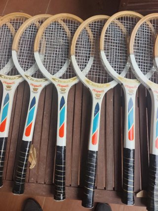 Racchette da tennis in legno per decorazione collezione vintage