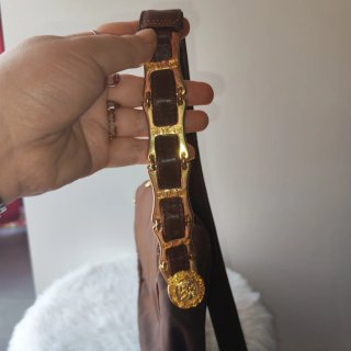 Borsetta Yenko marrone con tracolla regolabile