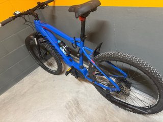 Lombardo motor Bosch Azul 950€ antes del Viernes