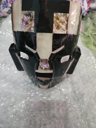 Máscara de nácar y obsidiana