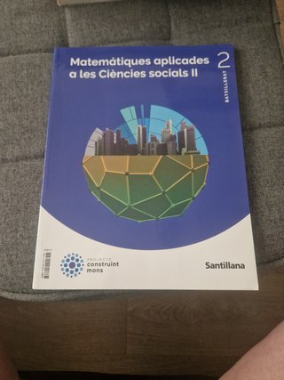 Matemàtiques aplicades a les Ciènces socials II...
