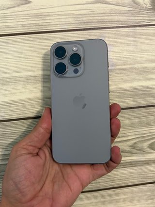 iPhone 15 Pro 256gb 100% Batería Natural Titanio