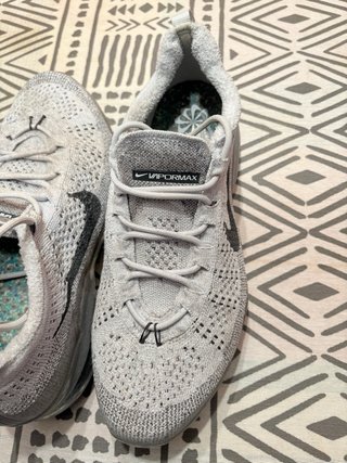 Nike Vapormax grises sin usar con caja. Talla 43