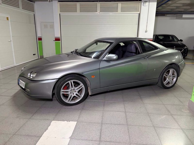 Alfa Romeo GTV 2006 144000 km gasolina 163 cv - foto 1
