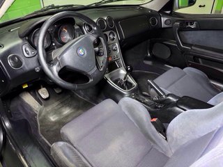 Alfa Romeo GTV 2006 144000 km gasolina 163 cv