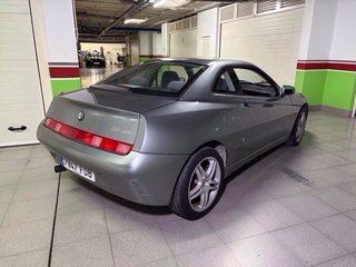 Alfa Romeo GTV 2006 144000 km gasolina 163 cv