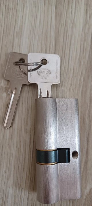 Bombín Amig con  Llave Seguridad