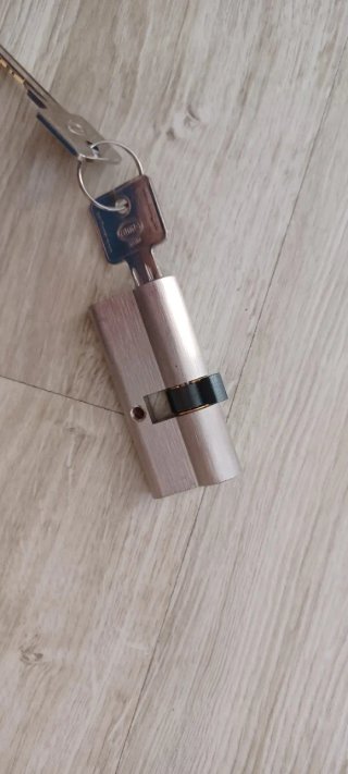 Bombín Amig con  Llave Seguridad