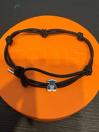 Pulsera Tous Oso Plata y Cordón Negro