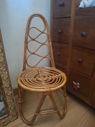 Silla de bambú vintage.
