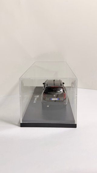 Modellino Dacia Duster in scala 1:43