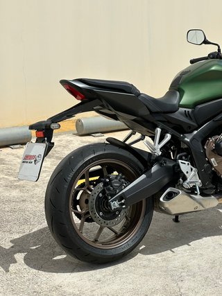 Honda CB 650 R 2024  E-Clutch
