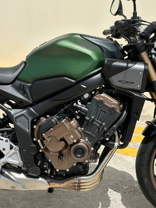Honda CB 650 R 2024  E-Clutch
