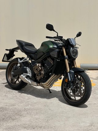 Honda CB 650 R 2024  E-Clutch