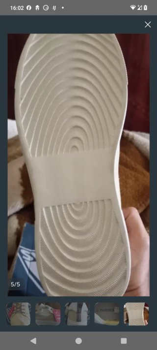 Zapatillas Paredes Beige y Amarillo Talla 42 Nueva