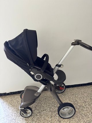 Marca Stokke negra, se da muy económica, para ya