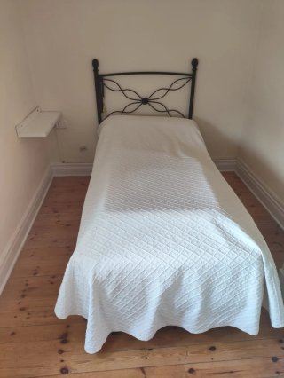 Cama individual metálica