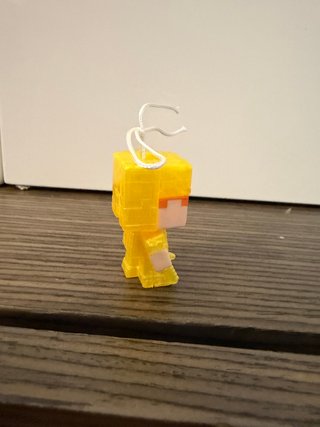 Kinder Minecraft Collection - "Alex Golden Armor"