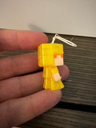 Kinder Minecraft Collection - "Alex Golden Armor"