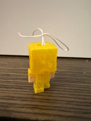 Kinder Minecraft Collection - "Alex Golden Armor"