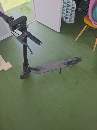 Patinete Eléctrico Negro