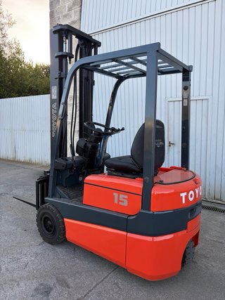 Carretilla Elevadora Toyota 15 Eléctrica