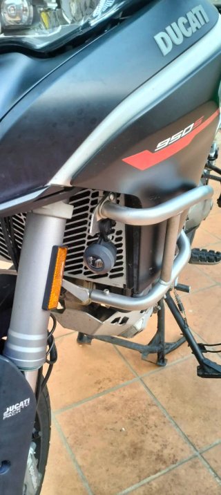 Ducati Multistrada 950 s spoke wheels 2021