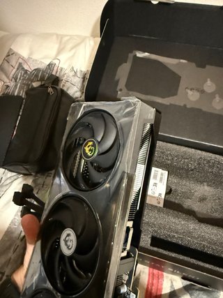 MSI RTX 5070 Ti Gaming Trio NUEVA