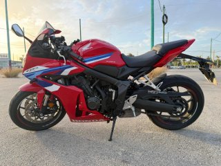 Honda CBR 650R e-clutch Roja