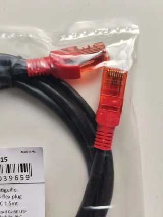 Latiguillo UTP Cat5E 1,5m Negro/Rojo