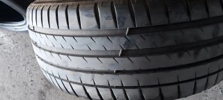 225/45 R19 96W