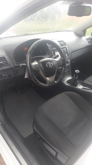 Toyota Avensis 2010