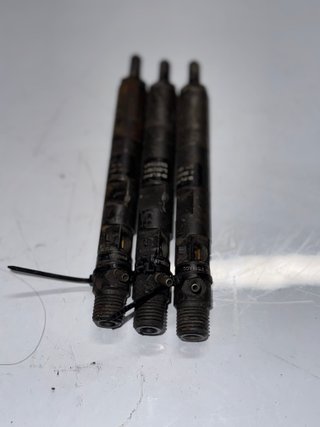 Inyector RENAULT EJBR01801A