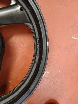 Llanta Delantera YZF1000 Thunderace