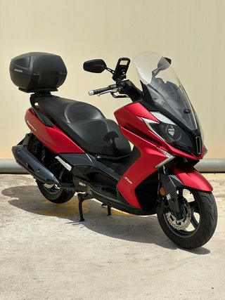 Kymco Superdink 350i Scooter