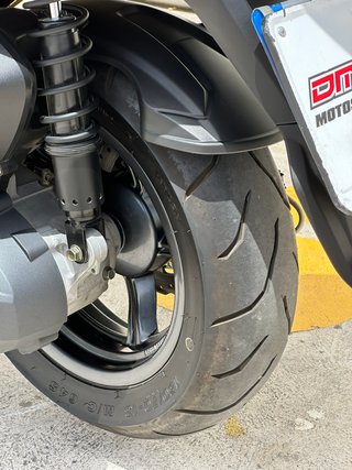 Kymco Superdink 350i Scooter