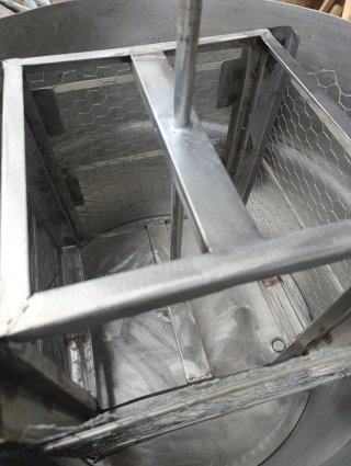 Extractor de miel manual