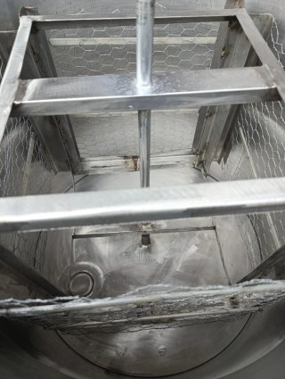 Extractor de miel manual