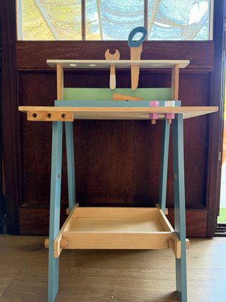 Mesa de carpintero de madera para niños