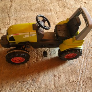 Tractor de pedales Claas Arion