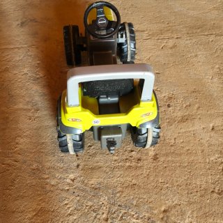 Tractor de pedales Claas Arion