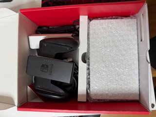 Nintendo Switch OLED Blanca + FC 25+ Funda