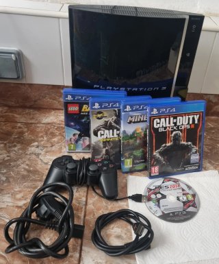 Playstation 3  vendo todo menos la tv hay 4 fotos