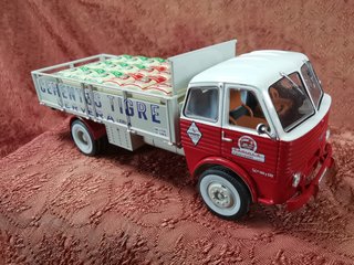 Camión Pegaso 1031 Cementos Tigre 1:43